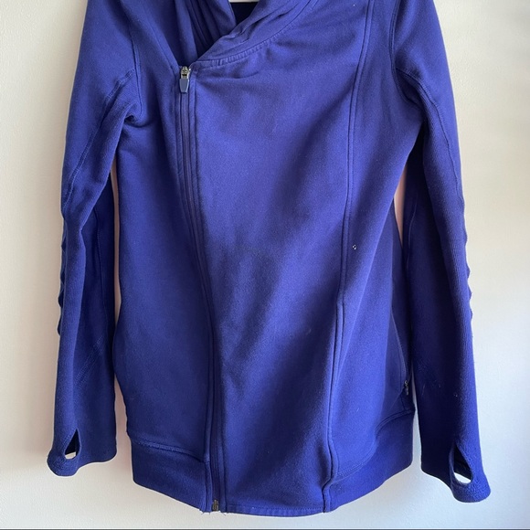 Thyme XS maternity jacket/zip-up with thumb holes. - Picture 2 of 2